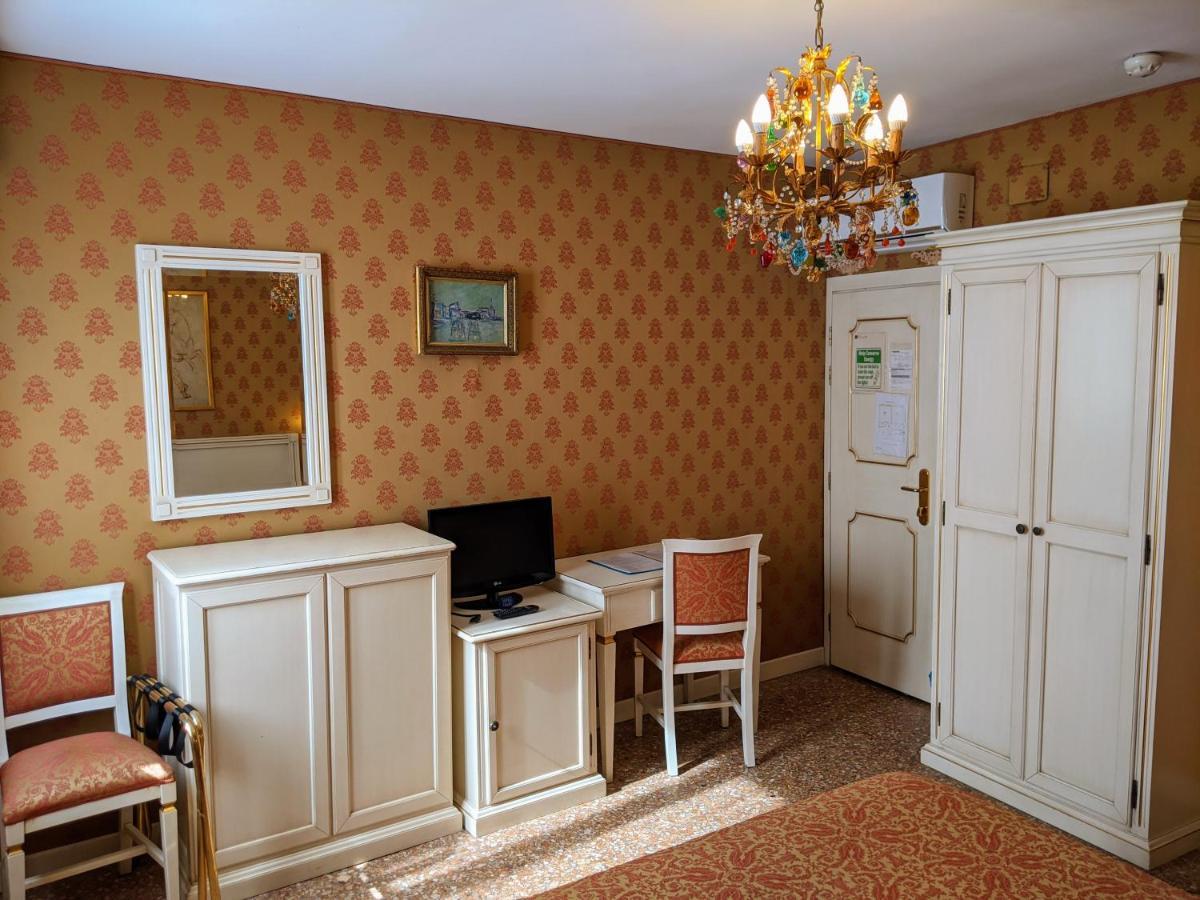 Ca' San Vio Acomodação com café da manhã Veneza Exterior foto